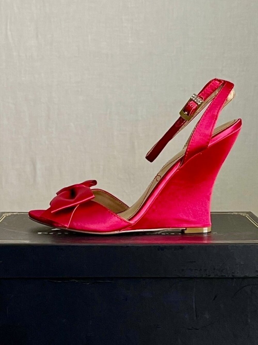 NWT Pour la Victoire - Le Soir "Evelia" Red Satin Wedge Peep Toe Pump Shoe - 8.5